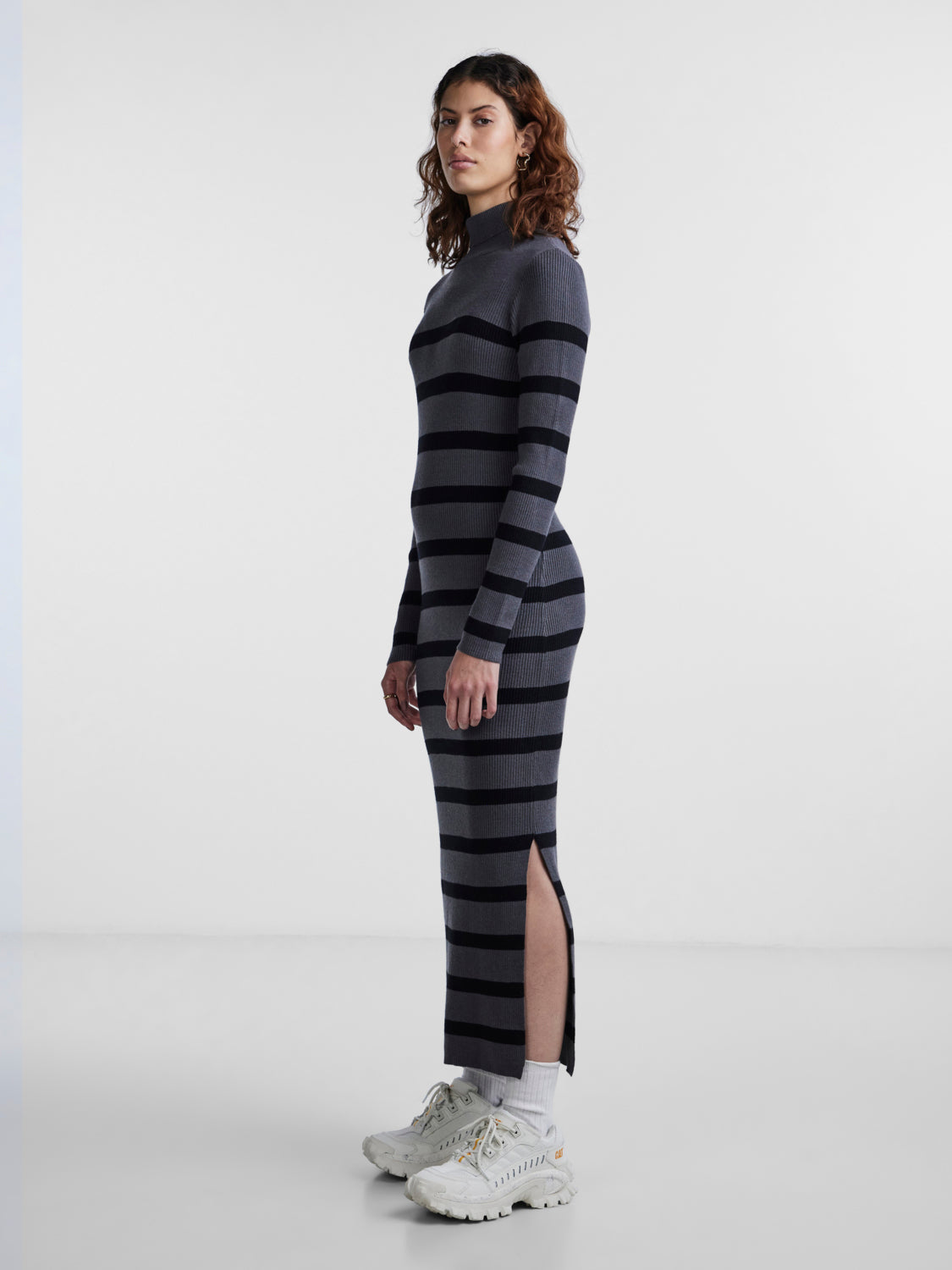 PCANIKA Dress - Magnet